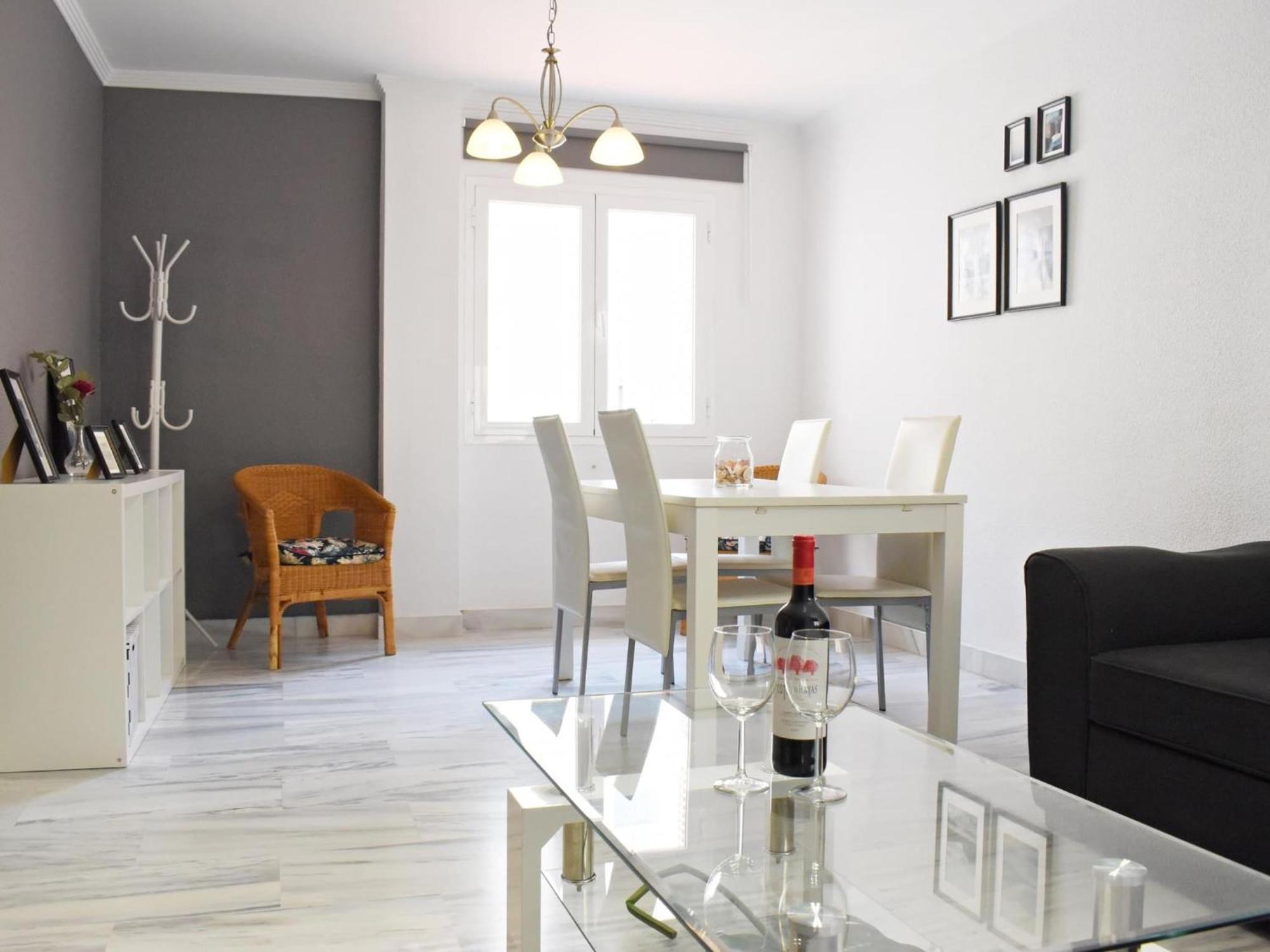 Fabuloso Apartamento Junto Al Soho Con Parking Privado Malaga Exterior photo